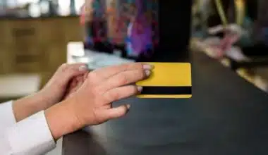 CREDIT CARD FOR AIRPORT LOUNGE ACCESS