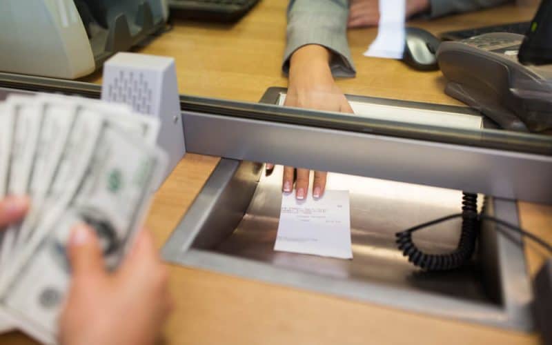 How and where to cash a cashier's check