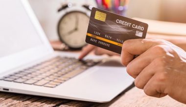 hoe u gemakstoeslagen kunt vermijden en hoe u creditcardformuleringen kunt gebruiken.