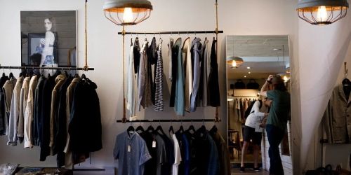 HOW TO START A BOUTIQUE BUSINESS IN 2023
