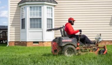 HOW TO START A LAWN CARE BUSINESS IN 2023