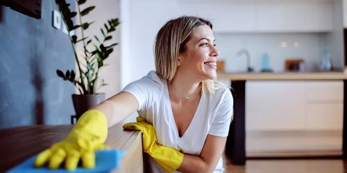 HOW TO START YOUR OWN CLEANING BUSINESS