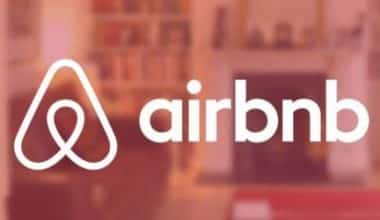 كيف تجني Airbnb المال