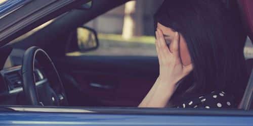 4 maneiras úteis de superar o trauma e a ansiedade após um acidente de carro