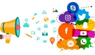 خدمات إدارة وسائل التواصل الاجتماعي