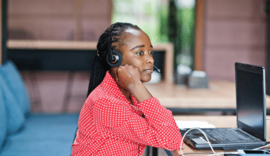 Customer Service: Meaning, Types, Skills, Examples & Good Customer Services