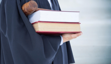 HOW TO GET INTO LAW SCHOOL: Requirements, Prerequisites & All You Should Know