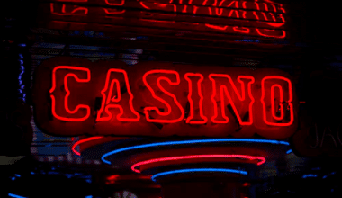 Leuchtreklame eines Casinos