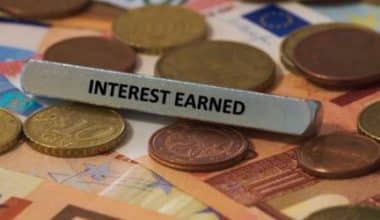 How to Calculate Interest Earned, How to Calculate Interest Earned on a Savings Account, How to Calculate Interest Earned on a CD, How to Calculate Interest Earned on Investment