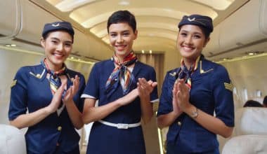 How long is flight attendant school