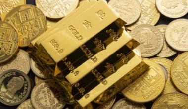 The Pros and Cons of Investing in Stocks vs. Buying Gold Bars