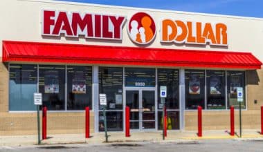 is family dollar open on christmas