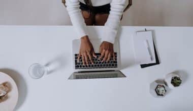 how to start blogging side hustle