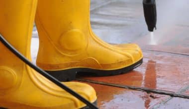 Navigating the World of Business Insurance for Pressure Washing companies